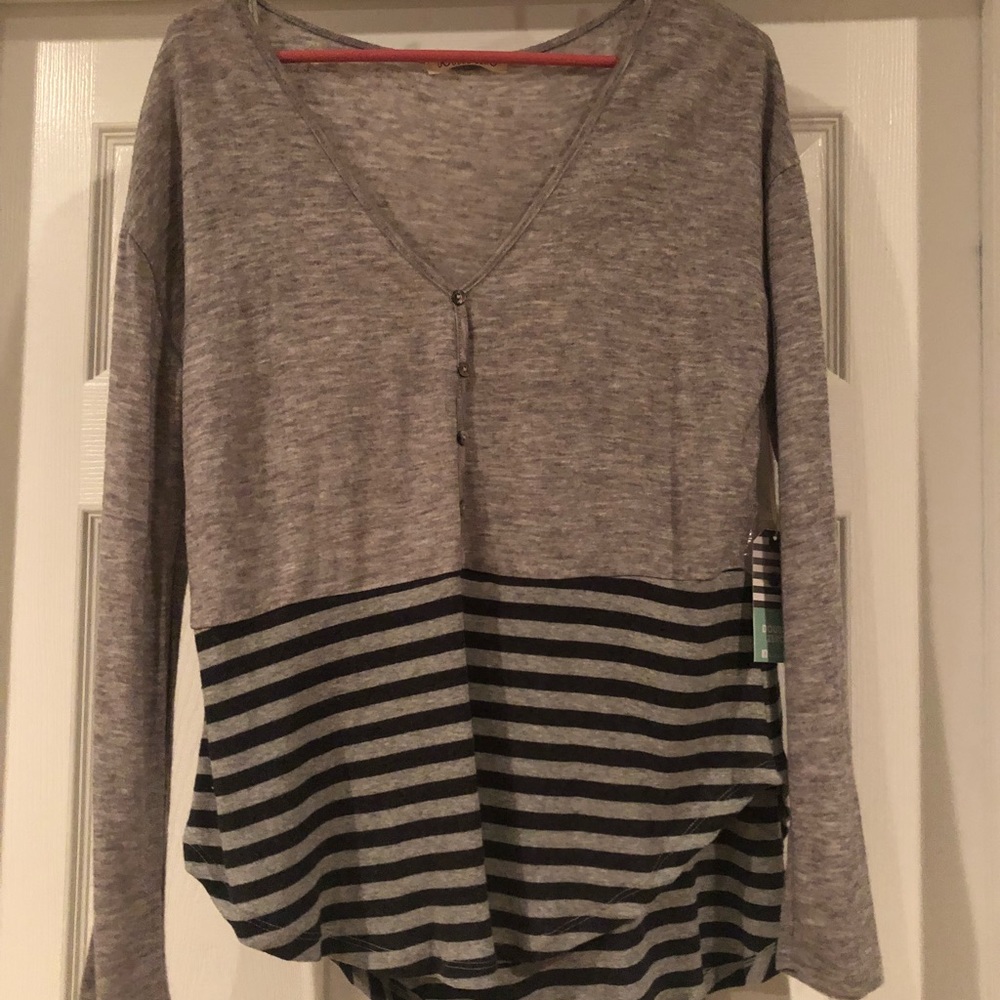Long sleeve button vneck